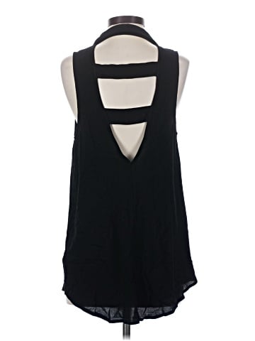 Love 21 Sleeveless Button-Down Shirt (view 2)