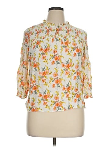 Cupcakes & Cashmere 3/4 Sleeve Blouse (view 1)