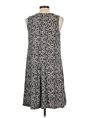 Old Navy Casual Dress (view 2)