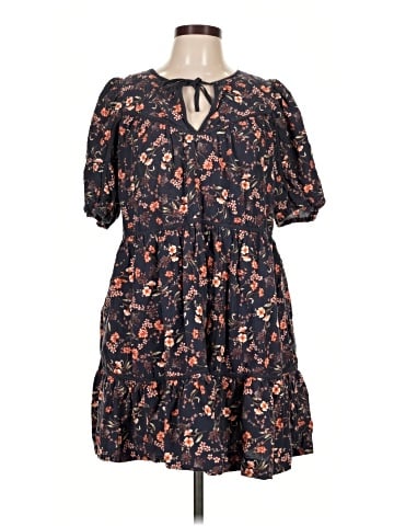 Old Navy Casual Dress (view 1)