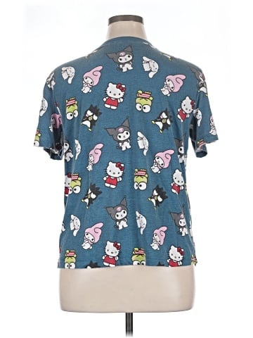 Hello Kitty Short Sleeve Top (view 2)