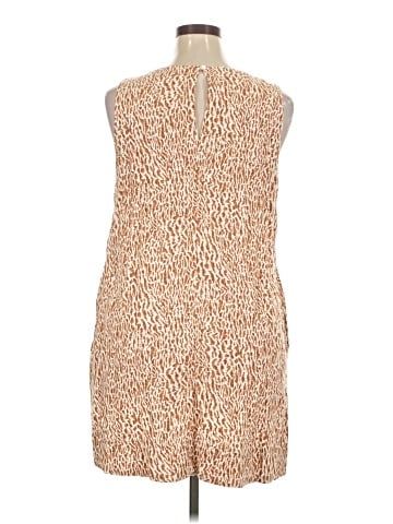 Old Navy Casual Dress (view 2)