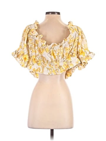 FASHION TO FIGURE Short Sleeve Blouse (view 2)