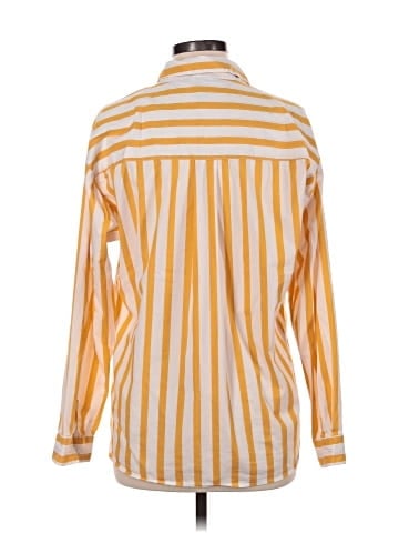 Forever 21 Long Sleeve Button-Down Shirt (view 2)