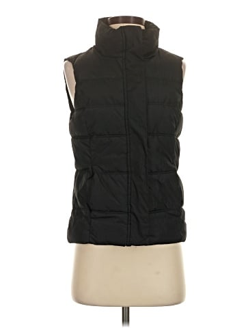 Gap Outlet Vest (view 1)