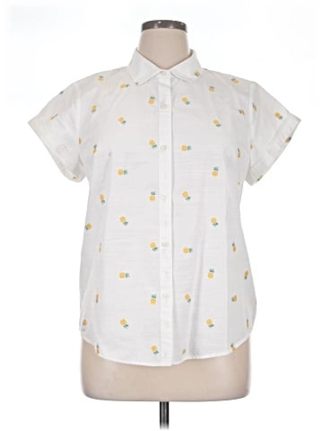 UNTUCKit Short Sleeve Button-Down Shirt (view 1)