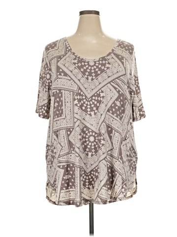 24/7 Maurices Short Sleeve T-Shirt (view 1)