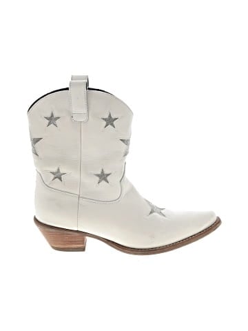 Dingo Boots (view 1)