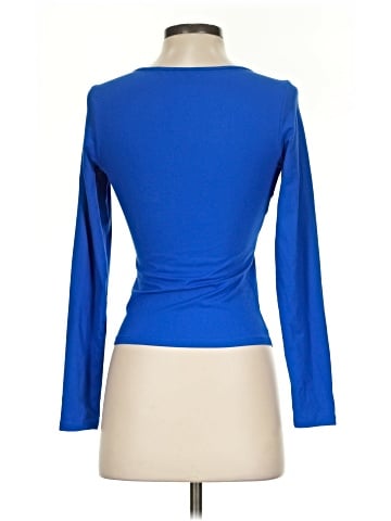 Trendy Queen Long Sleeve T-Shirt (view 2)