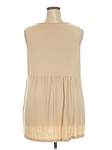 Weekend Suzanne Betro Sleeveless Blouse (view 2)