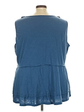 BLOOMCHIC Sleeveless Top (view 2)