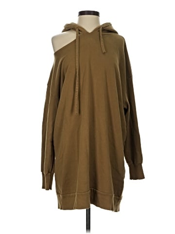 LNA Poncho (view 1)