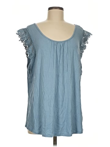 Feathers Sleeveless T-Shirt (view 1)
