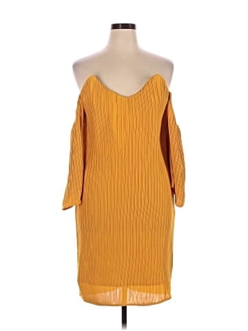 Elliatt Casual Dress (view 1)