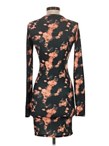 PrettyLittleThing Cocktail Dress (view 2)
