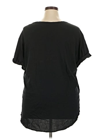 Torrid Short Sleeve T-Shirt (view 2)