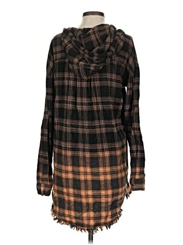 Hem & Thread Long Sleeve Button-Down Shirt (view 2)
