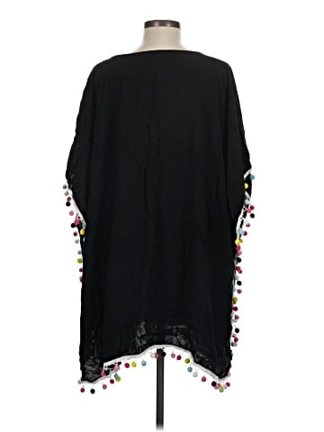 chic soul (chicsoul.com) Poncho (view 2)