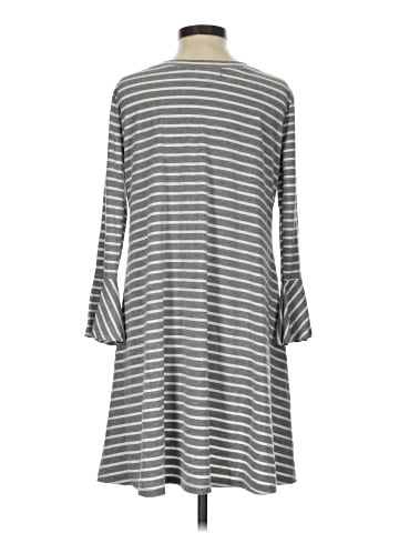 Thyme and Honey Casual Dress (view 2)