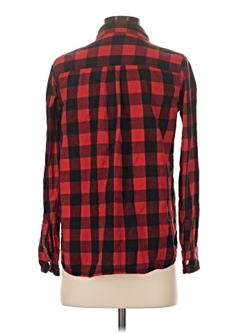 Old Navy Long Sleeve Button-Down Shirt (view 2)