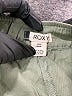 Roxy Solid Green Khaki Shorts Size S - photo 3