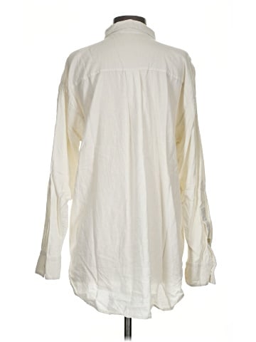 Ann Taylor LOFT Long Sleeve Button-Down Shirt (view 2)