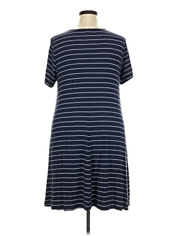 Old Navy Casual Dress (view 2)
