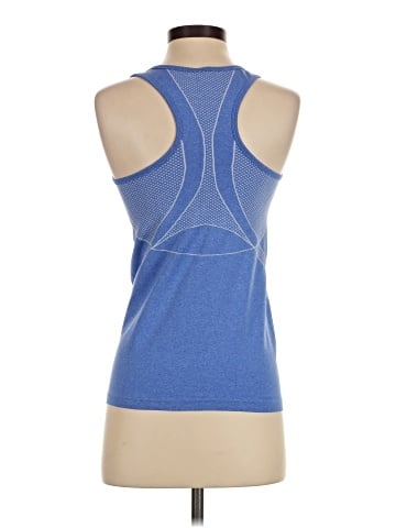 Gap Outlet Active Tank (view 2)