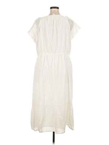 Old Navy Casual Dress (view 2)