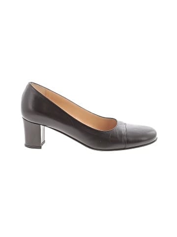 Chanel Interlocking CC Logo Pumps (view 1)