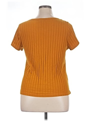 Full Circle Trends With Love Short Sleeve Top (view 2)