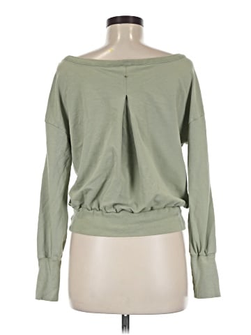 Cuyana Cardigan (view 2)