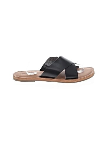 Universal Thread Sandals (view 1)