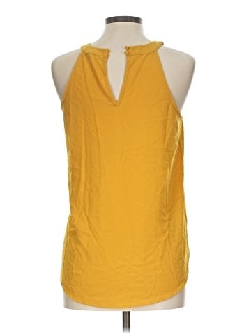 Sweet Wanderer Sleeveless Blouse (view 2)