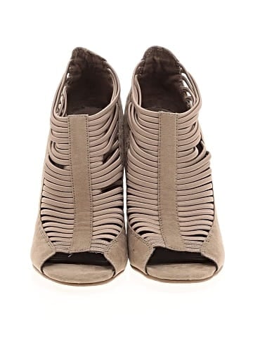 Mia Wedges (view 2)