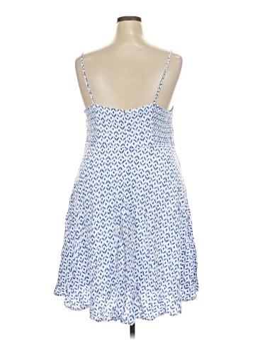 Old Navy Casual Dress (view 2)