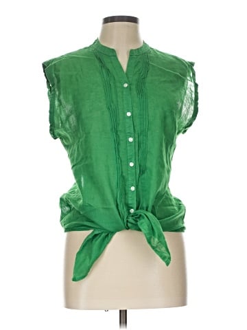 Old Navy Sleeveless Button-Down Shirt (view 1)