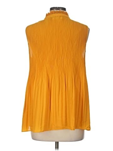 Max Studio Tank Top (view 2)