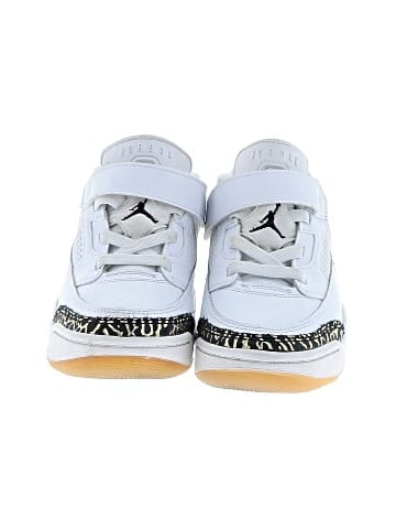 Air Jordan Sneakers (view 2)