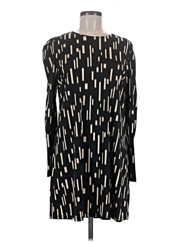 Veronica M. Casual Dress (view 1)