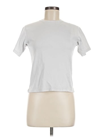 Uniqlo Short Sleeve T-Shirt (view 1)