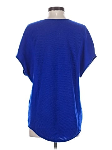Vince. Poncho (view 2)