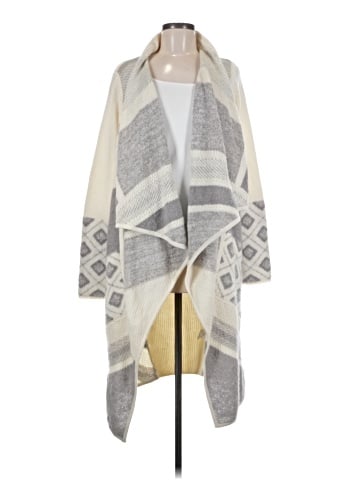 Vince. Poncho (view 1)