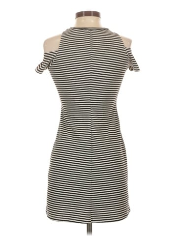 Trafaluc by Zara Casual Dress (view 2)