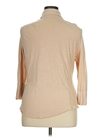 Linda Matthews 3/4 Sleeve Button-Down Shirt (view 2)