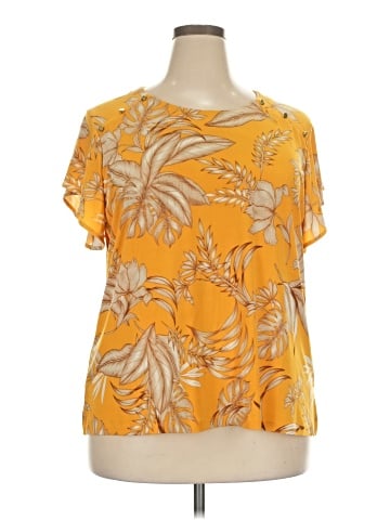 Liz Claiborne Short Sleeve T-Shirt (view 1)