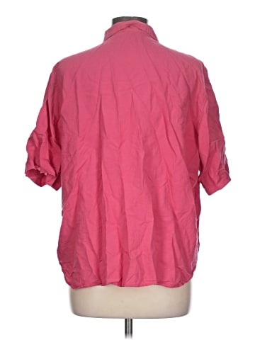 Uniqlo 3/4 Sleeve Button-Down Shirt (view 2)