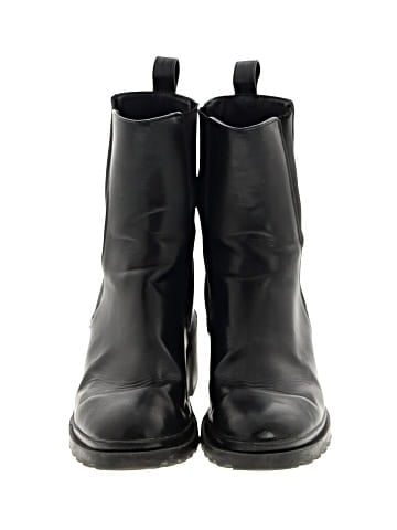 Amazon Essentials Ankle Boots (view 2)