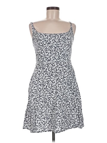 Old Navy Casual Dress (view 1)