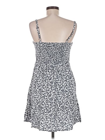 Old Navy Casual Dress (view 2)